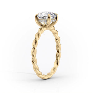 The Alice Set With A 1.5 Carat Pear Lab Diamond