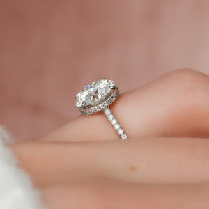 The Pave Aline Set With A Round Lab Diamond