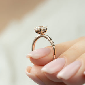 The Kamellie Set With A 2 Carat Cushion Lab Diamond
