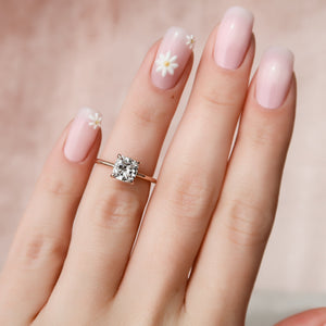 The Kamellie Set With A 2 Carat Cushion Lab Diamond