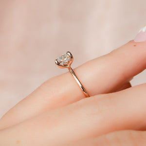 The Kamellie Set With A 2 Carat Cushion Lab Diamond
