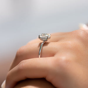 The Kamellie Set With A 1 Carat Elongated Cushion Moissanite