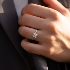 The Kamellie Set With A 1 Carat Elongated Cushion Moissanite