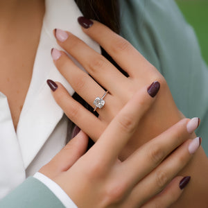 The Kamellie Set With A 1 Carat Elongated Cushion Moissanite