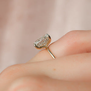The Kamellie Set With A 2 Carat Elongated Cushion Lab Diamond