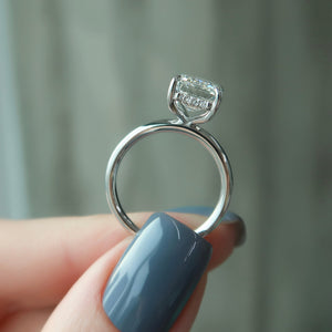 The Kamellie Set With A 2 Carat Emerald Moissanite
