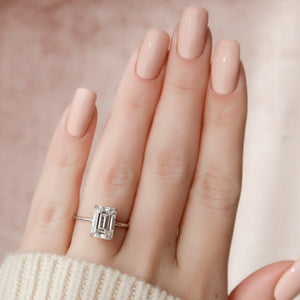 The Kamellie Set With A 2 Carat Emerald Moissanite