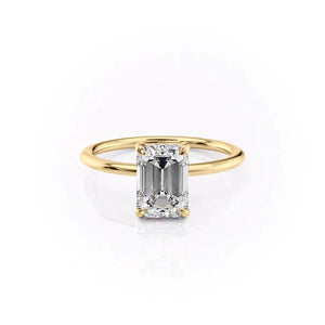 The Kamellie Set With A 1.5 Carat Emerald Lab Diamond