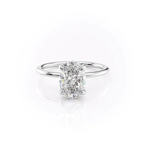 The Kamellie Set With A 2 Carat Oval Moissanite