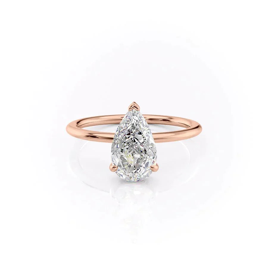 The Kamellie Set With A 2.5 Carat Pear Lab Diamond