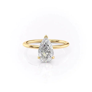 The Kamellie Set With A 1 Carat Pear Moissanite