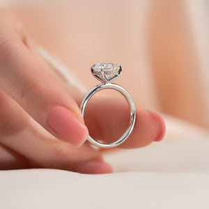 The Kamellie Set With A 3 Carat Round Moissanite