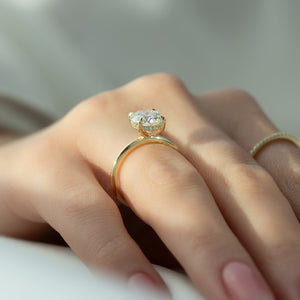 The Kamellie Set With A 1 Carat Round Lab Diamond