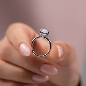 The Kamellie Set With A 5 Carat Radiant Moissanite