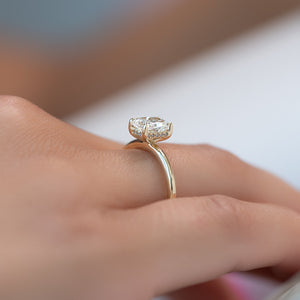 The Kamellie Set With A 1 Carat Radiant Moissanite