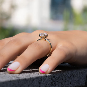 The Kamellie Set With A 1 Carat Radiant Moissanite