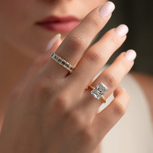 The Kamellie Set With A 1 Carat Radiant Moissanite
