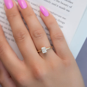 The Kamellie Set With A 1 Carat Radiant Moissanite