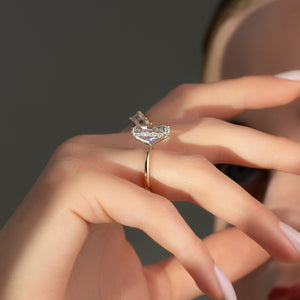 The Kamellie Set With A 1 Carat Radiant Moissanite