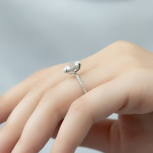 The Pave Kamellie Set With A Oval Lab Diamond