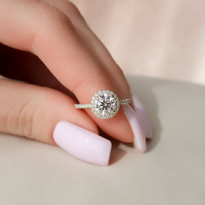 The Michelle Set With A Round Lab Diamond