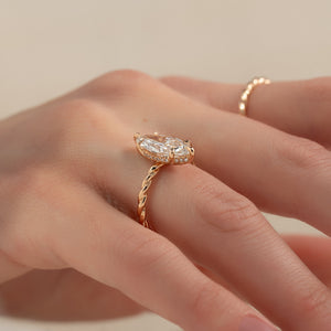 The Alice Set With A 1.5 Carat Marquise Lab Diamond