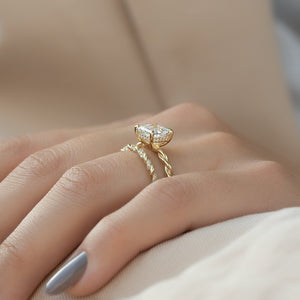 The Alice Set With A Princess Lab Diamond