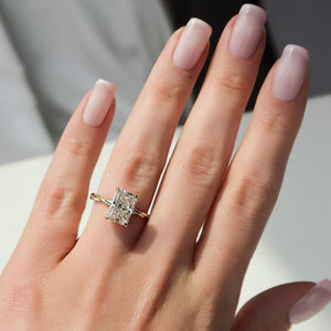 The Alice Set With A 1.5 Carat Radiant Lab Diamond