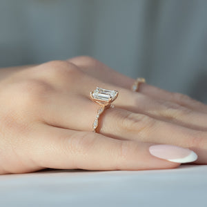The Jasmine Set With A 2 Carat Emerald Lab Diamond