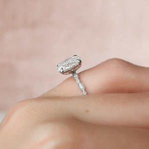 The Jasmine Set With A 1 Carat Oval Moissanite