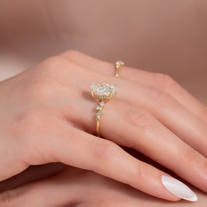 The Mia Set With A Oval Lab Diamond