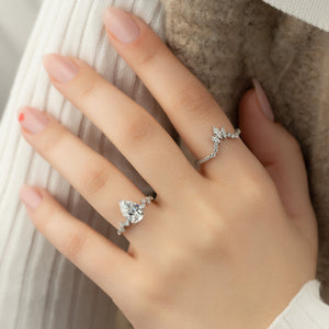 The Mia Set With A 1 Carat Pear Lab Diamond