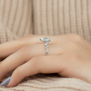 The Mia Set With A Pear Lab Diamond