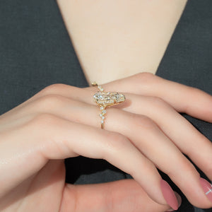 The Mia Set With A Pear Lab Diamond