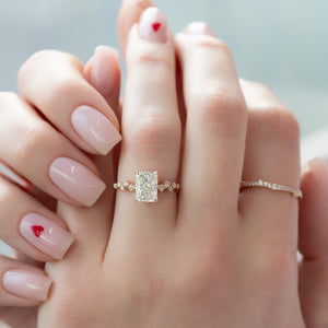 The Mia Set With A Radiant Lab Diamond