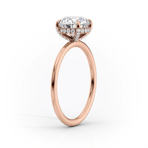 The Crown Kamellie Set With A 4 Carat Princess Moissanite