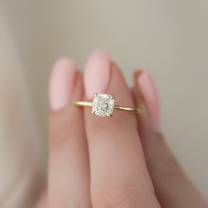 The Crown Kamellie Set With A 2 Carat Cushion Moissanite