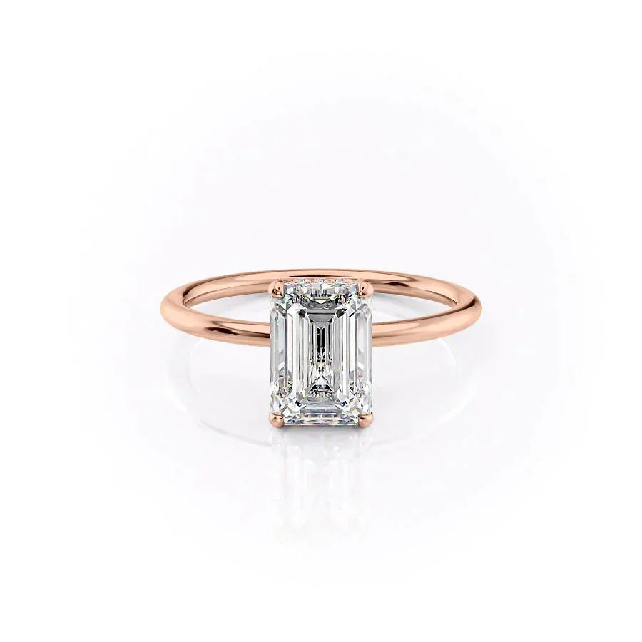The Crown Kamellie Set With A 3 Carat Emerald Moissanite