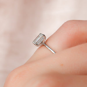 The Crown Kamellie Set With A 2 Carat Emerald Lab Diamond