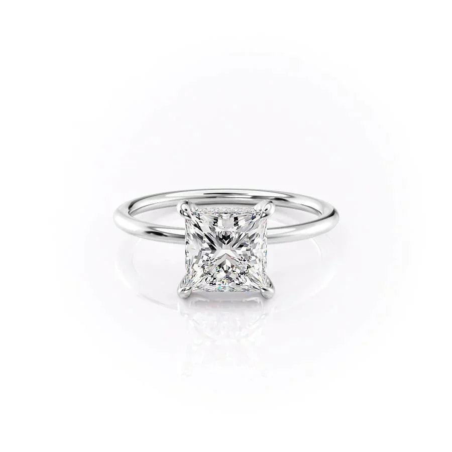 The Crown Kamellie Set With A 2.5 Carat Princess Lab Diamond