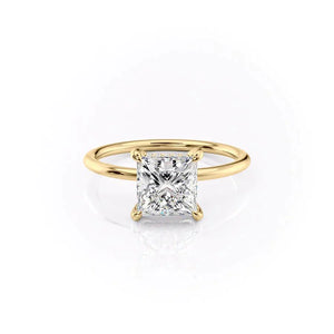 The Crown Kamellie Set With A 2 Carat Princess Moissanite