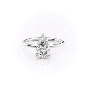 The Crown Kamellie Set With A 1 Carat Pear Moissanite