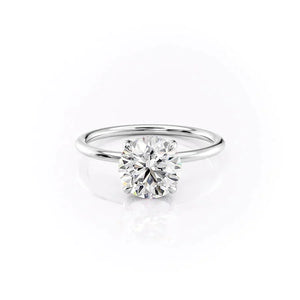 The Crown Kamellie Set With A 1 Carat Round Moissanite
