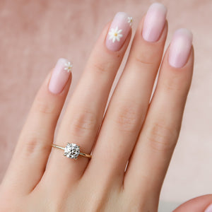 The Crown Kamellie Set With A 1.5 Carat Round Lab Diamond