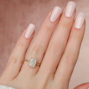 The Crown Kamellie Set With A 2 Carat Radiant Lab Diamond