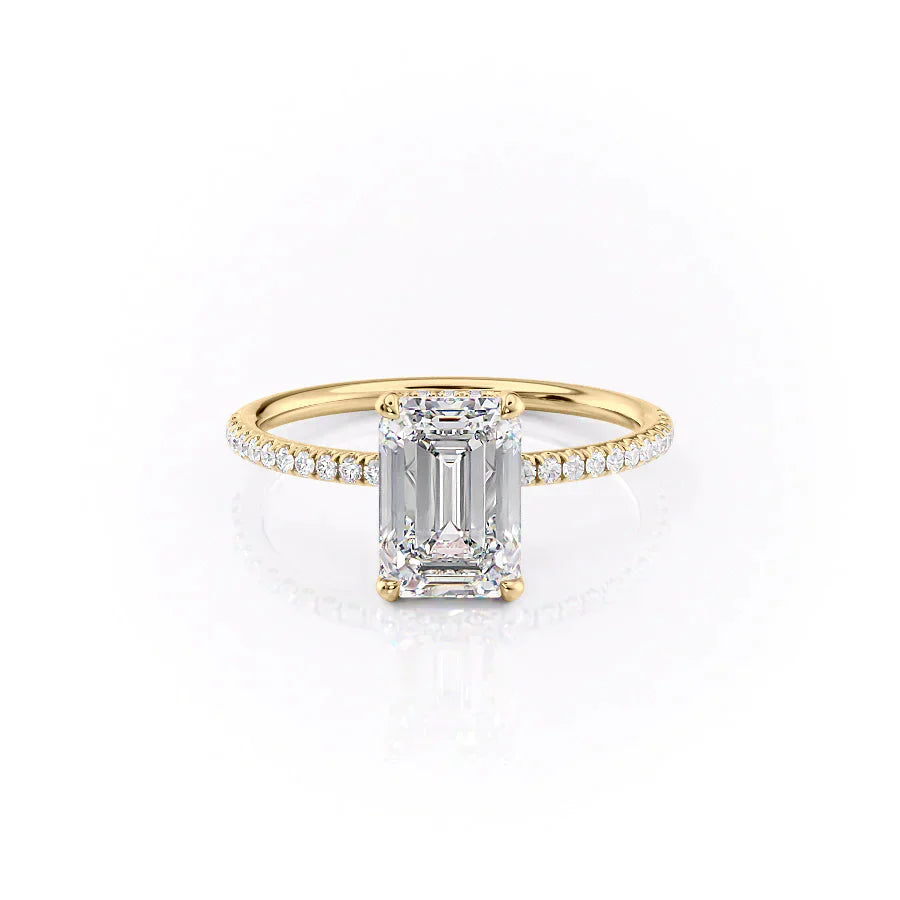 The Pave Crown Kamellie Set With A 1 Carat Emerald Moissanite
