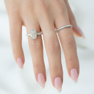 The Pave Crown Kamellie Set With A 1.5 Carat Elongated Cushion Lab Diamond