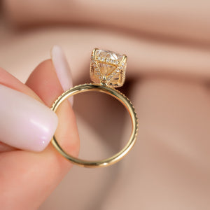 The Pave Crown Kamellie Set With A 2 Carat Elongated Cushion Lab Diamond