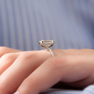 The Pave Crown Kamellie Set With A 3 Carat Emerald Lab Diamond