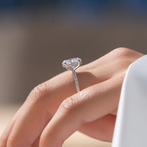 The Pave Crown Kamellie Set With A Oval Lab Diamond